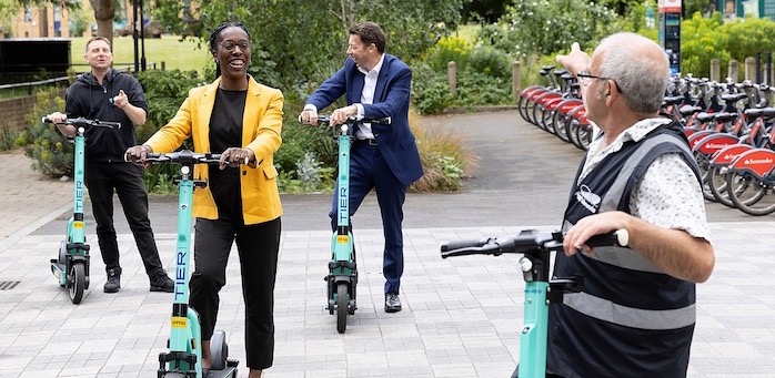 eksplodere Knogle at lege UK politicians ride e-scooters ahead of legislation change | Traffic  Technology Today